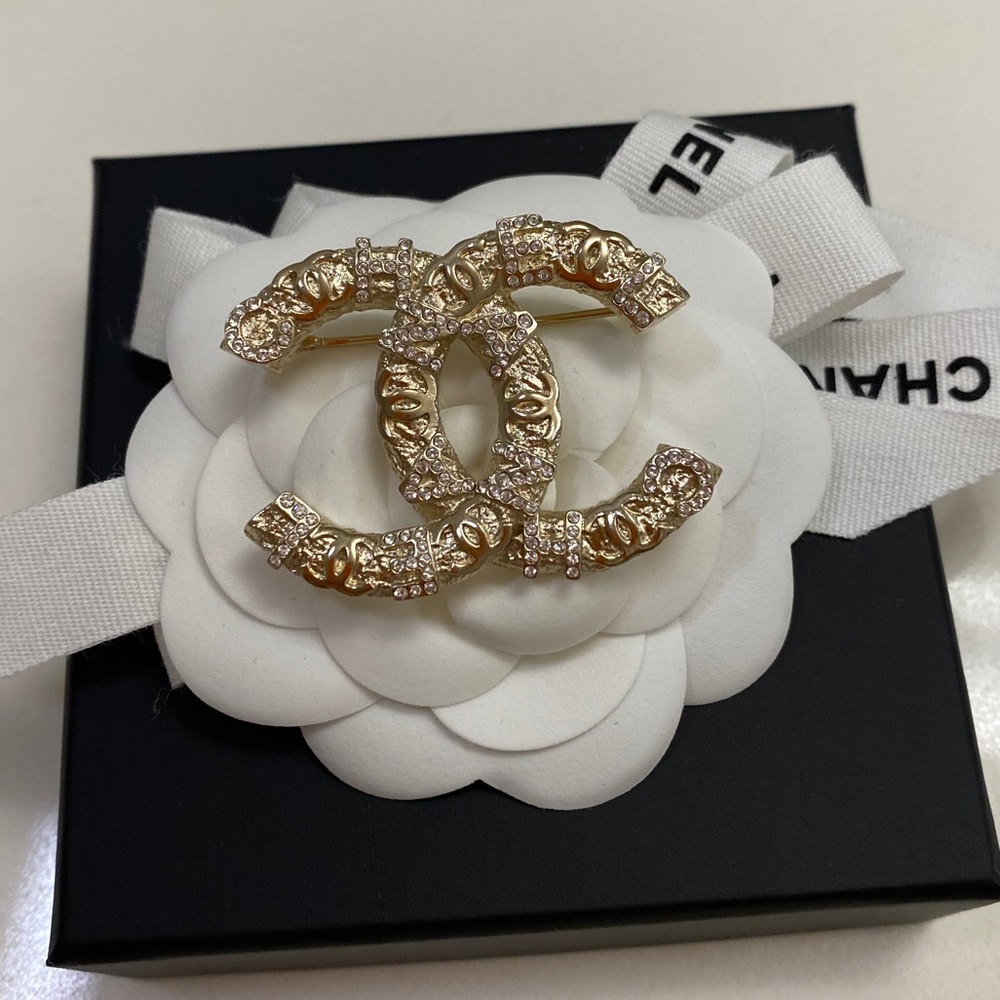🔥Chanel Brooch🔥